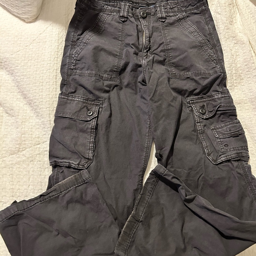American Eagle black cargo pants